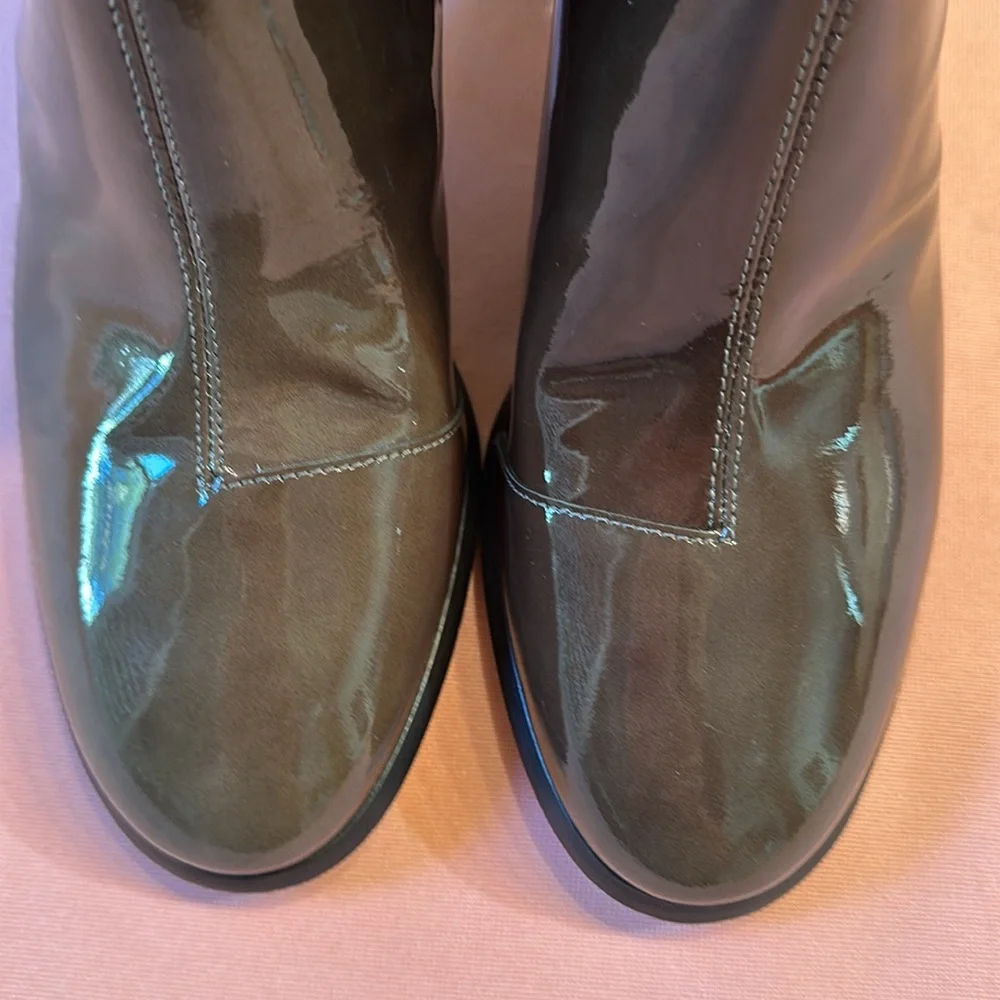 New TORY BURCH Patent Leather Boots. Color: Dark Moss. Size 8.5.